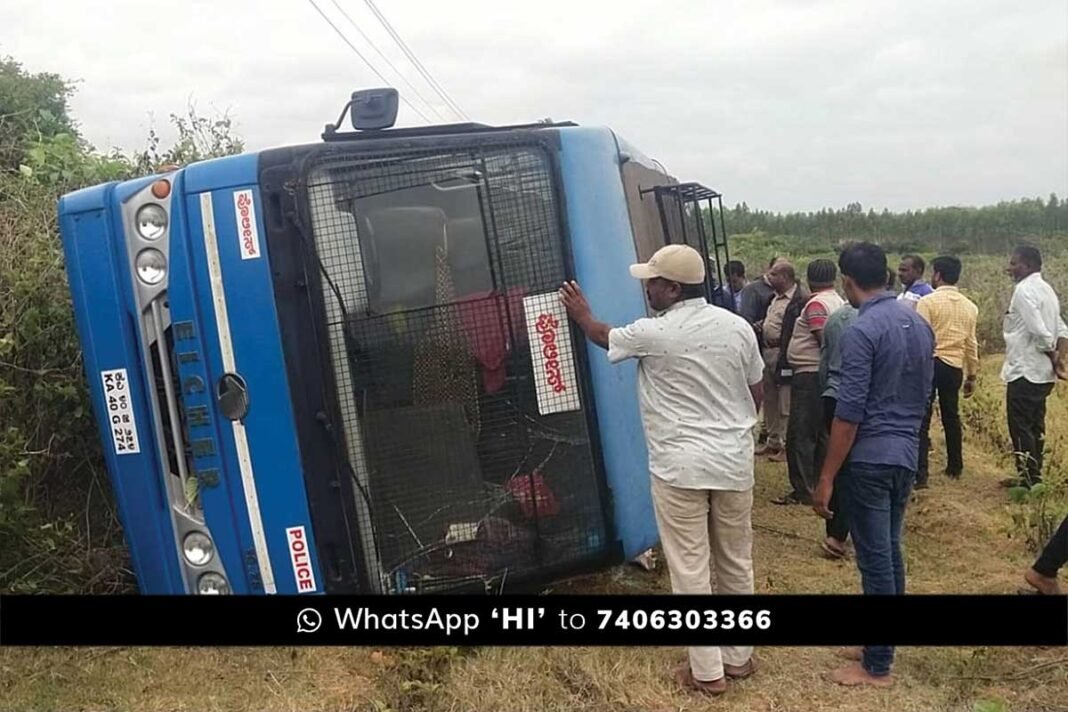 Sidlaghatta Police Van Accident