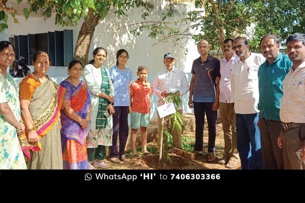 Sidlaghatta Tatahalli Government School Planting Trees